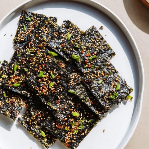 Delectable Snacks de Vague Surf, a vegan-friendly and gluten-free snack, fresh from the oven.